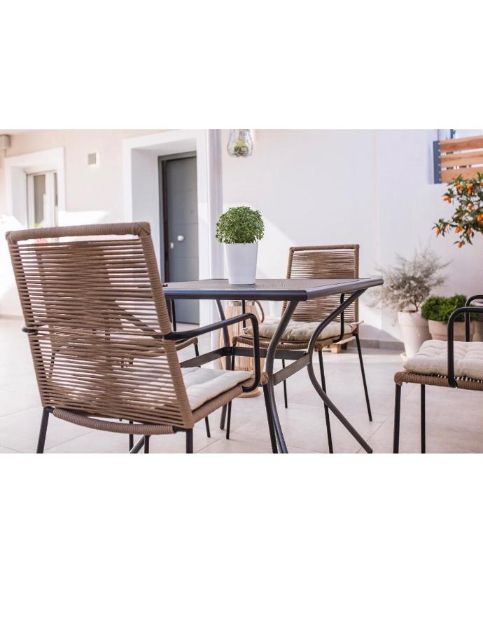 Athena Luxury Apartments Mesongí Exteriör bild