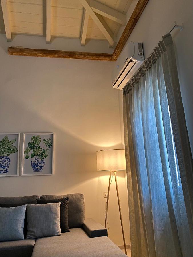 Athena Luxury Apartments Mesongí Exteriör bild